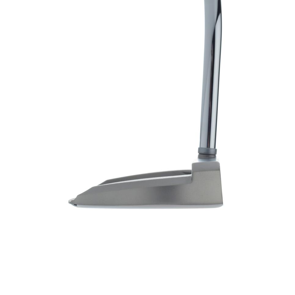 /content/dam/images/golfdigest/fullset/hotlist-2024/mallet-putters/Cleveland HB SOFT 2 Retreve_MP_TOE.jpg